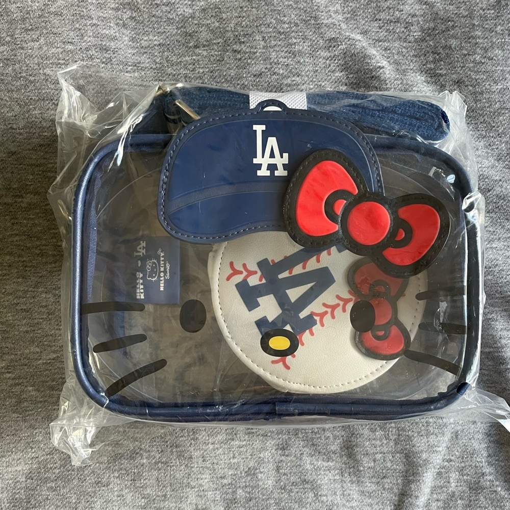 NWT Dodgers Hello Kitty Clear crossbody with coin pouch